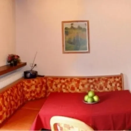 Gaestehaus Sylvia ביברוויר